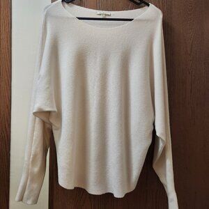 Vila Milano- Dolman Sleeve White Scooped Bottom Sweater